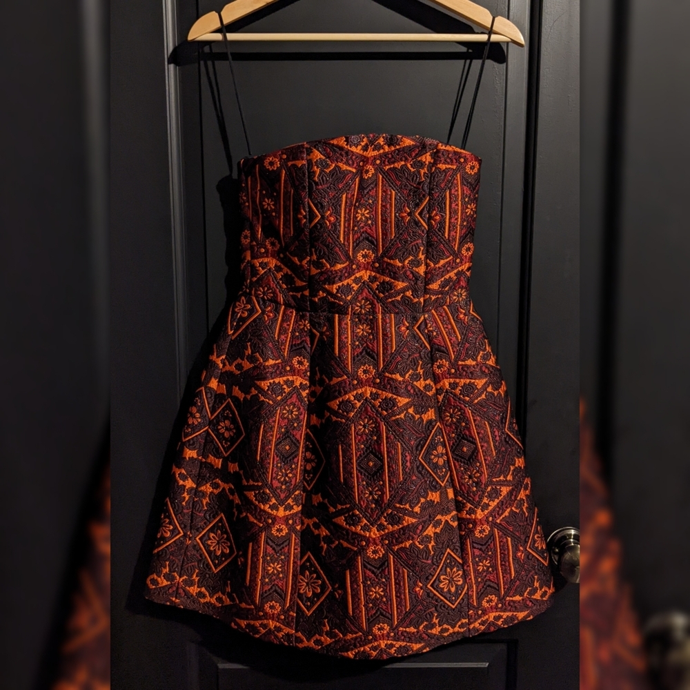 Alice + Olivia by Stacey Bendet Women's Floral Embroidered Dress Size 0 NWT